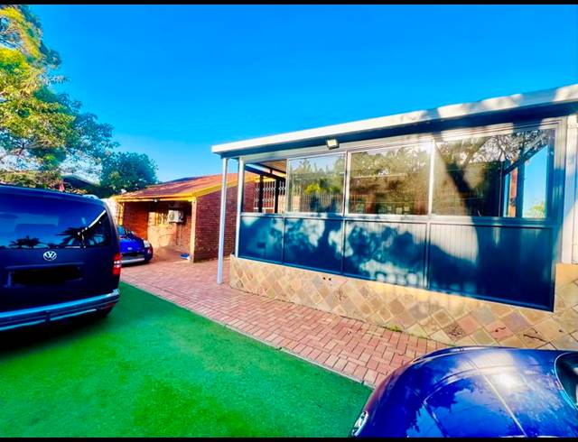 4 BEDROOM HOUSE FOR SALE IN RESERVOIR HILLS